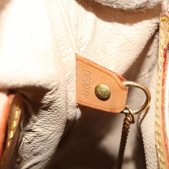 LOUIS VUITTON Monogram Bucket GM Shoulder Bag - Picture 11 of 16